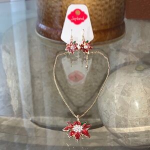 Joyland Poinsettia Jewelry Set